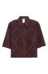 Akris Punto Diamond Cotton Eyelet Short Sleeve Crop Button-up Shirt In Brown