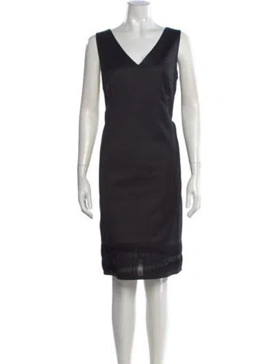 Pre-owned Akris Punto V-neck Knee-length Dress In Black