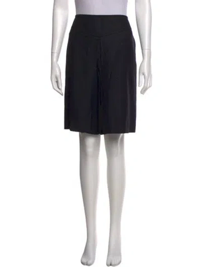 Pre-owned Akris Punto Wool Knee-length Shorts In Black