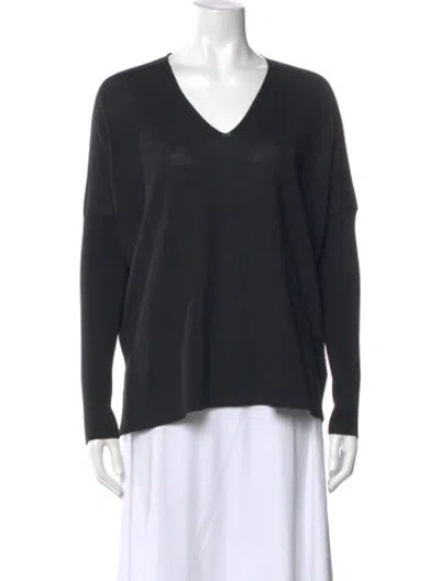 Pre-owned Akris Punto Wool V-neck Sweater In Black