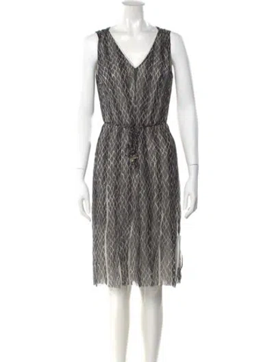 Pre-owned Akris Silk Knee-length Dress In Black