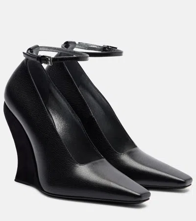 Alaïa 110 Leather Wedges In Black