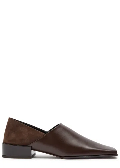 Alaïa 20 Leather Loafers In Brown