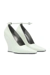 Alaïa Alaϊa Wedge Pump In White