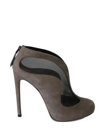 Pre-owned Alaïa Almond-toe Ankle Boots In Gray
