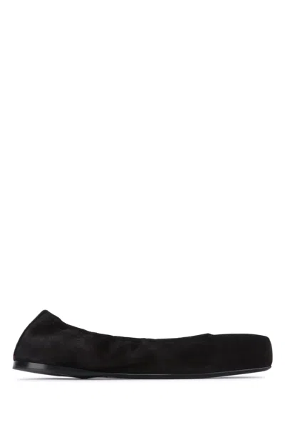 Alaïa Velvet Ballet Flats In Black