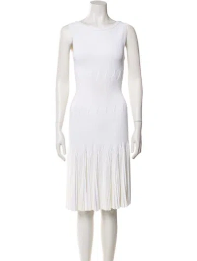 Pre-owned Alaïa Bateau Neckline Knee-length Dress In White