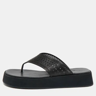 Pre-owned Alaïa Black Leather Perforated Thong Flats Size 38