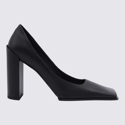 ALAÏA BLACK LEATHER PUMPS