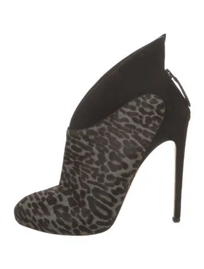 Pre-owned Alaïa Calf Hair Animal Print Boots In Black