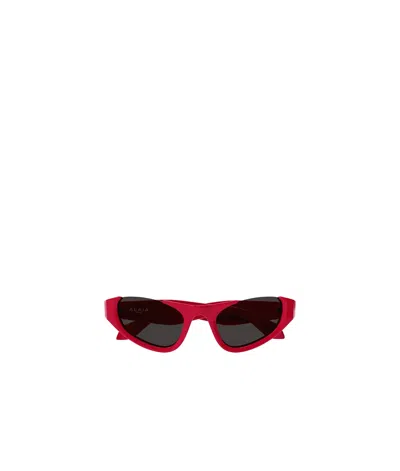 Alaïa Cat-eye Frame Sunglasses In Red