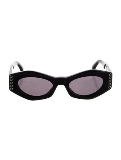Pre-owned Alaïa Cat-eye Tinted Sunglasses In Black