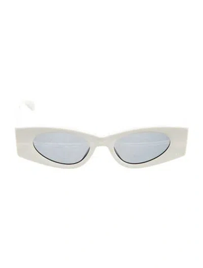 Pre-owned Alaïa Cat-eye Tinted Sunglasses In White