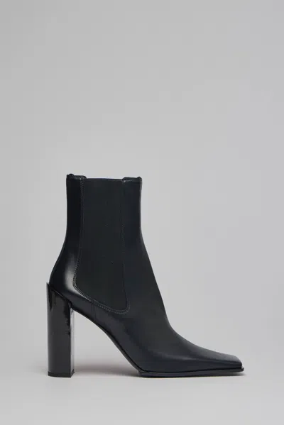 Alaïa Chelsea Boots 9 In Black
