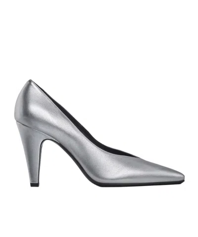 Alaïa Cone Pumps In Laminated Leather In Silver