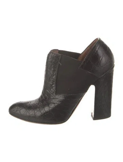 Pre-owned Alaïa Embossed Leather Pumps In Black