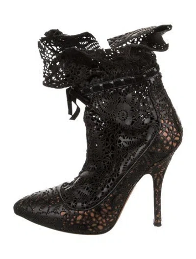 Pre-owned Alaïa Eyelet Trim Lace-up Boots In Black