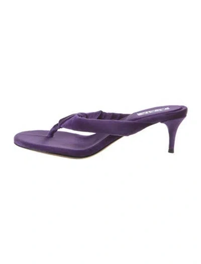 Pre-owned Alaïa Flip Flops In Purple