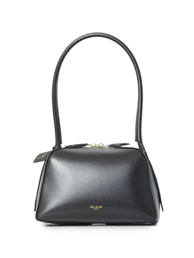 Alaïa Le Bouledogue Small Leather Shoulder Bag In Pink