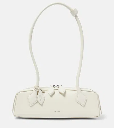 Alaïa Le Teckel Small Leather Shoulder Bag In Weiss