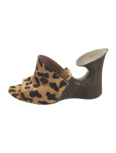 Pre-owned Alaïa Leather Animal Print Sandals In Brown