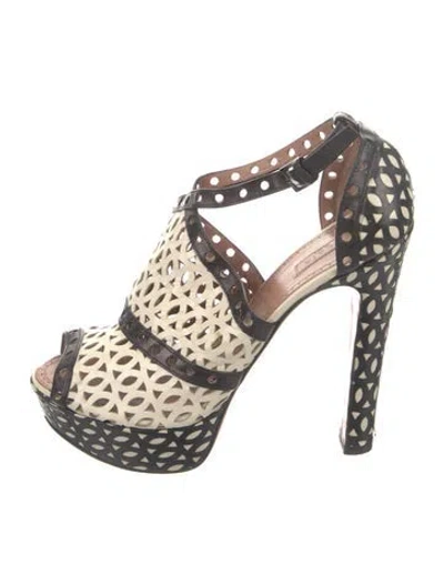 Pre-owned Alaïa Leather Colorblock Pattern Pumps