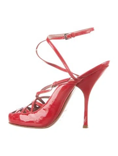Pre-owned Alaïa Leather Cutout Accent Pumps In Red