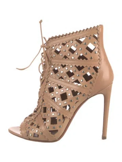 Pre-owned Alaïa Leather Cutout Accent Sandals