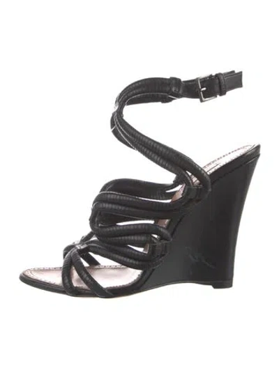 Pre-owned Alaïa Leather Cutout Accent Sandals In Black