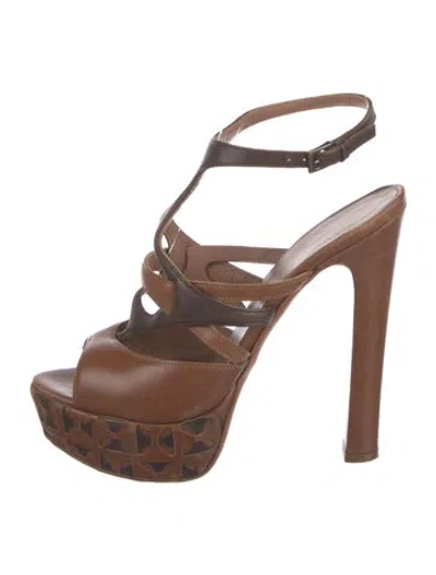 Pre-owned Alaïa Leather Cutout Accent T-strap Pumps In Neutral