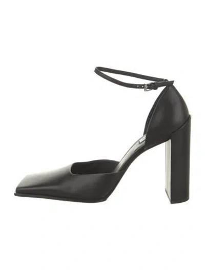 Pre-owned Alaïa Leather D'orsay Pumps In Black