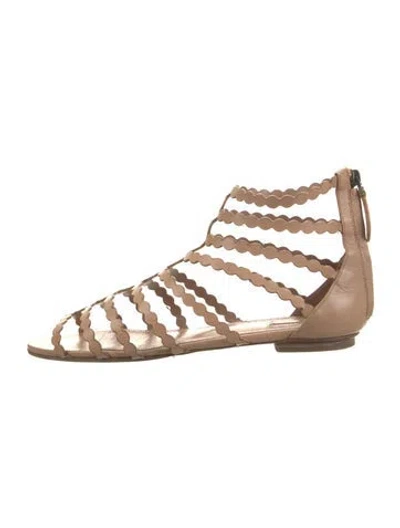 Pre-owned Alaïa Leather Flats In Neutral