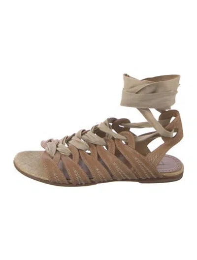 Pre-owned Alaïa Leather Gladiator Sandals In Brown