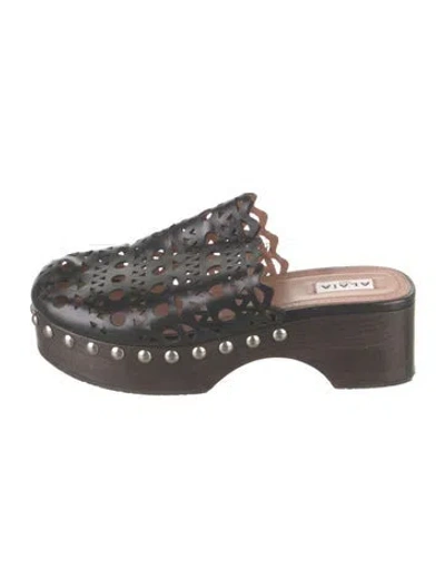 Pre-owned Alaïa Leather Lace Pattern Mules In Black