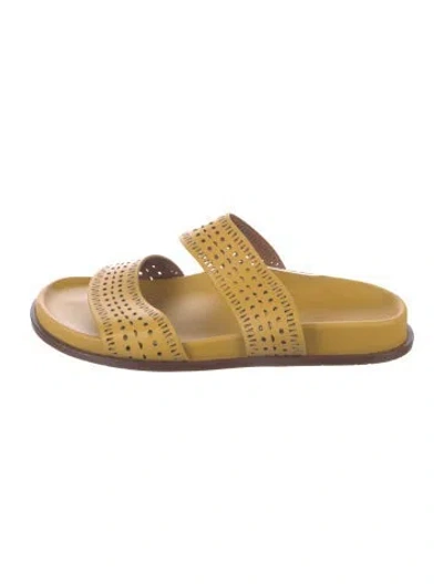 Pre-owned Alaïa Leather Lace Pattern Slides In Yellow