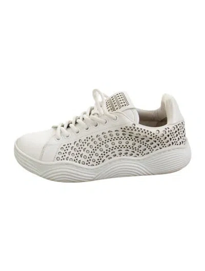 Pre-owned Alaïa Leather Lace Pattern Sneakers In White