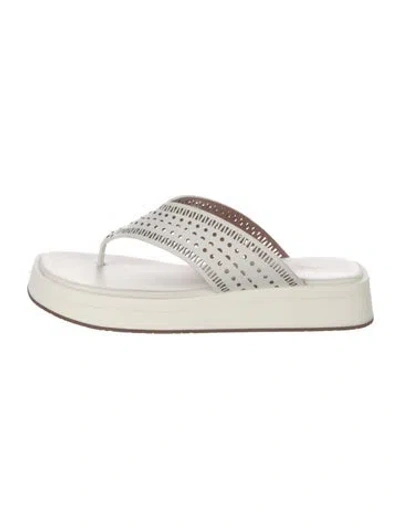 Pre-owned Alaïa Leather Lasercut Accents Flip Flops In White