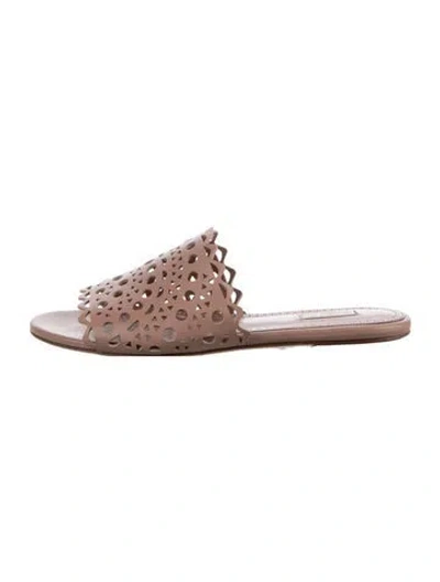 Pre-owned Alaïa Leather Lasercut Accents Slides In Brown