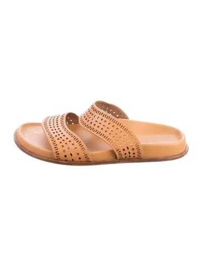 Pre-owned Alaïa Leather Lasercut Accents Slides In Neutral