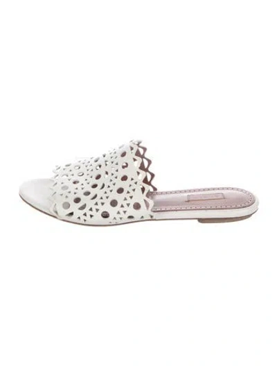 Pre-owned Alaïa Leather Lasercut Accents Slides In White