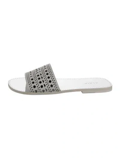 Pre-owned Alaïa Leather Lasercut Accents Slides In White