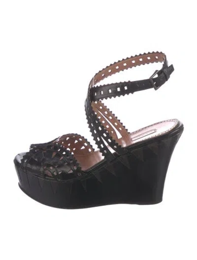 Pre-owned Alaïa Leather Lasercut Accents Slingback Pumps In Black