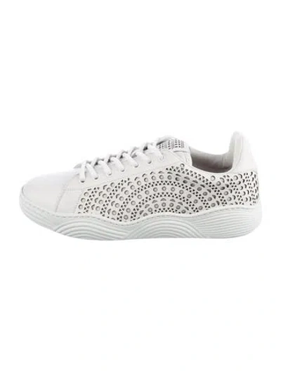 Pre-owned Alaïa Leather Lasercut Accents Sneakers In White