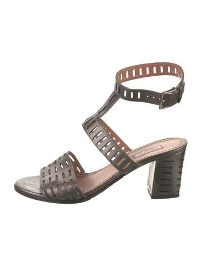 Pre-owned Alaïa Leather Lasercut Accents T-strap Pumps In Gray