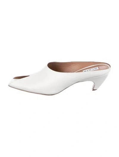 Pre-owned Alaïa Leather Mules In White