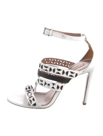 Pre-owned Alaïa Leather Patterned Sandals In Silver