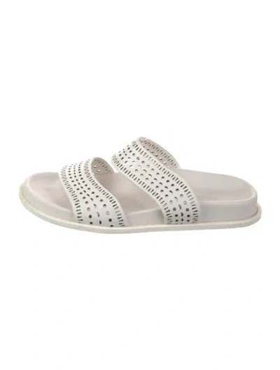 Pre-owned Alaïa Leather Patterned Slides In White