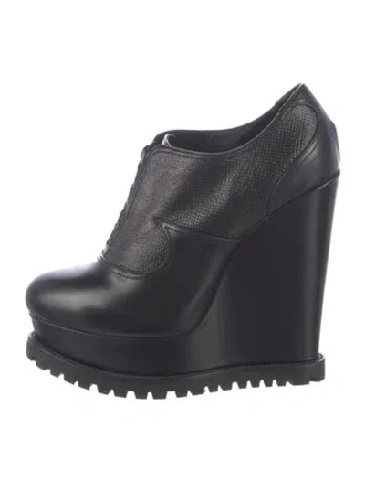 Pre-owned Alaïa Leather Pumps In Black