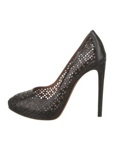 Pre-owned Alaïa Leather Pumps In Black