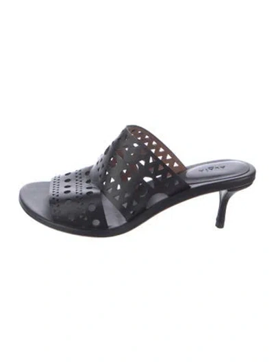 Pre-owned Alaïa Leather Slides In Black